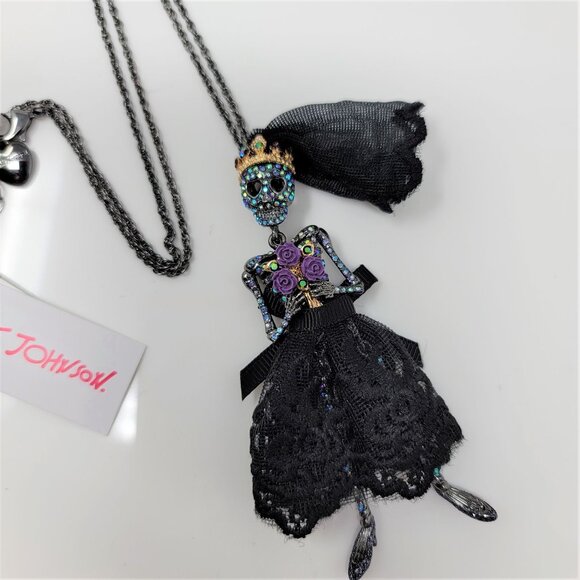Betsey Johnson Jewelry - Betsey Johnson Rhinestone Skeleton Necklace w Black Lace NWT